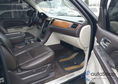 2011 Cadillac Escalade Esv Platinum Edition from USA, damaged, VIN 1GYS4KEF1BR322922